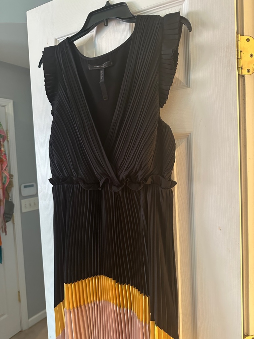 BCBGMaxAzira Pleated Color Block Dress Sz L - Picture 2 of 7